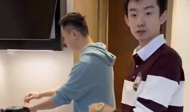 世界杯app下载地址-“明天下手轻点” 肖国栋赛前给吴宜泽煮面条，却遭其0-6无情横扫